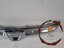 Enjoliveur calandre - DACIA - 620780003R