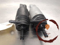 Pompe lave-glace AV - B.M.W. - 67127302589