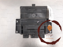 Calculateur moteur - RENAULT - 8200909666