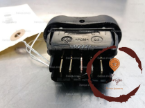 Commande leve-glace porte AVG - DACIA - 527108136177