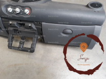 Planche de bord - RENAULT - 681008224R