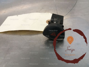 Bouton de warning - RENAULT - 8200442723