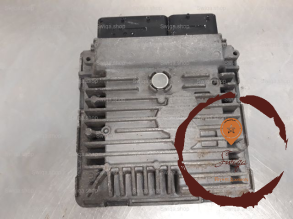 Calculateur moteur - VOLKSWAGEN - 3L906023ME