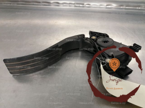 Pedale accelerateur - RENAULT - 132116102424