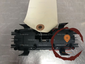 Bouton de warning - RENAULT - 8200107808