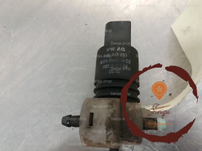Pompe lave-glace AV - FORD - 1108656