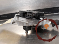 Moteur essuie-glace AV - RENAULT