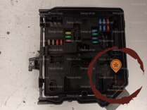 Platine fusible AV - RENAULT
