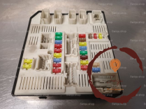 Platine fusible AV - RENAULT