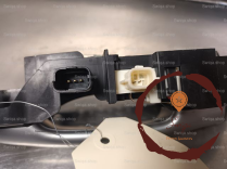 Poignee ext porte AVD - RENAULT