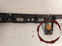 Support central pare-choc AR - VOLKSWAGEN - 1Q0807863C