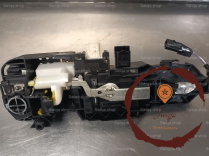 Poignee ext porte AVD - RENAULT
