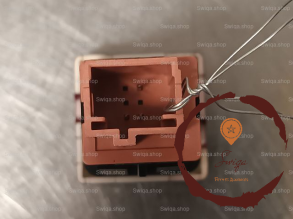 Bouton de warning - PEUGEOT - 6990L2