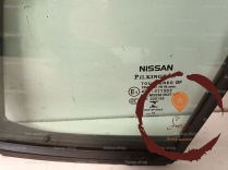 Glace fixe porte AV g - NISSAN