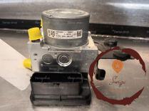 Unite hydraulique abs - RENAULT