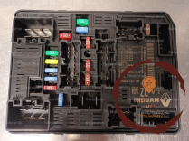 Platine fusible AV - RENAULT