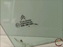 Glace porte AV d - CITROEN - 9202A2