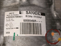 Compresseur air conditionne - NISSAN