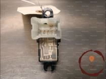 Commande leve-glace porte ARD - NISSAN