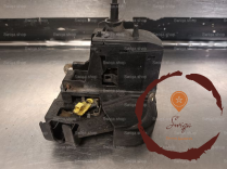 Serrure porte AVG - RENAULT - 527138055181