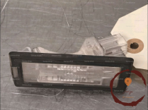 Eclaireur plaque de police g - DACIA - 8200013577