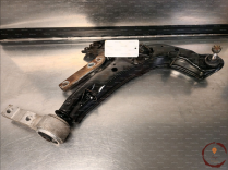 Triangle inf AVD - NISSAN - 311308021557