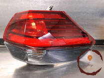 Feu ARD - NISSAN