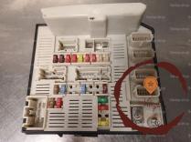 Platine fusible AV - RENAULT - 165301063702