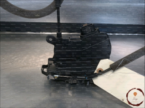 Serrure porte ARG - RENAULT - 825039554R