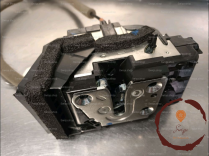 Serrure porte ARG - NISSAN
