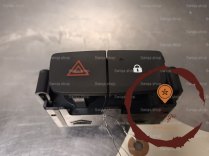 Bouton de warning - RENAULT