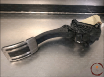 Pedale accelerateur - PEUGEOT - 13211236319