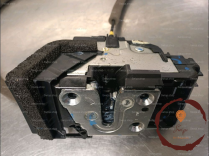 Serrure porte AVG - NISSAN