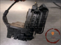 Serrure porte AVD - PEUGEOT - 9136AC