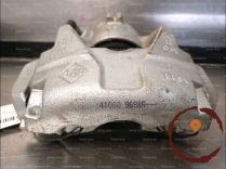 Etrier de frein AVD - NISSAN