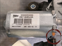 Moteur essuie-glace AR - NISSAN