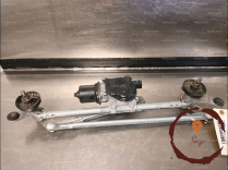 Moteur essuie-glace AV - NISSAN