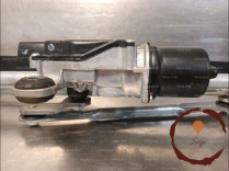 Moteur essuie-glace AV - NISSAN