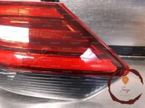 Feu ARD - NISSAN