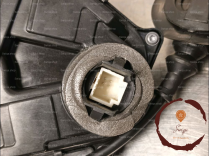 Serrure porte AVG - RENAULT