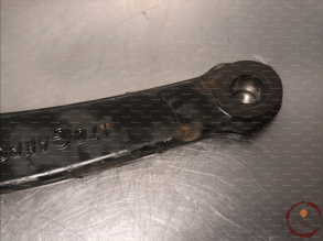 Triangle inf AVG - PEUGEOT - 3520K6