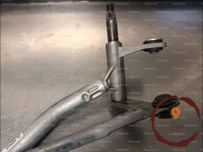 Mecanisme essuie-glace AV - RENAULT