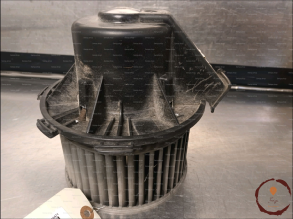 Moteur ventilateur chauffage - MERCEDES - A0008356007