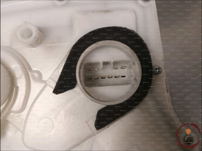 Serrure porte AVD - SUZUKI - 8220161MA0000