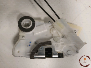 Serrure porte AVG - TOYOTA - 690400D140