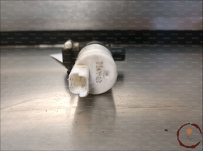 Pompe lave-glace AV - PEUGEOT - 643475