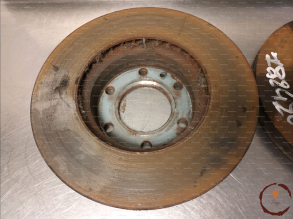 Disque avant - MERCEDES - 9064210112