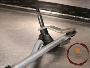 Moteur essuie-glace AV - RENAULT