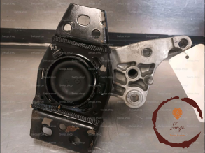 Support moteur - RENAULT