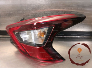 Feu ARD - NISSAN